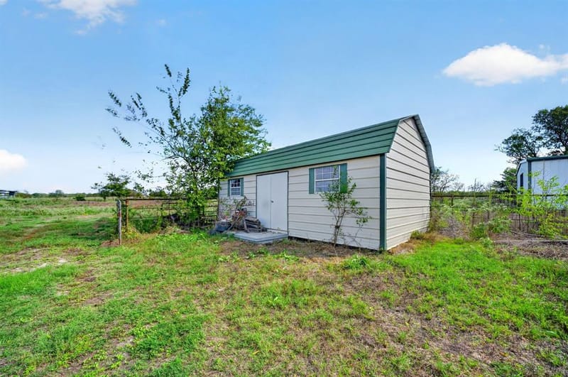 261 Rs County Road 4528, Point TX 75472 - Photo 6