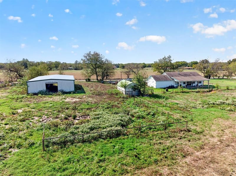 261 Rs County Road 4528, Point TX 75472 - Photo 18