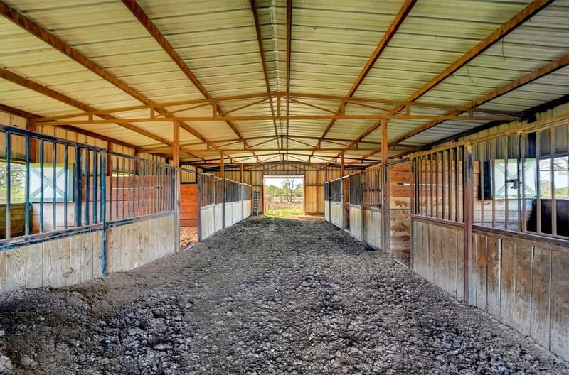 261 Rs County Road 4528, Point TX 75472 - Photo 4