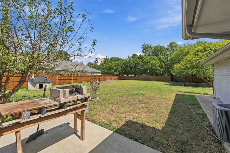 1307 Berry Drive, Cleburne TX 76033 - Photo 23