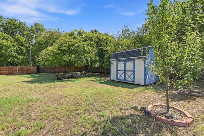 1307 Berry Drive, Cleburne TX 76033 - Photo 26