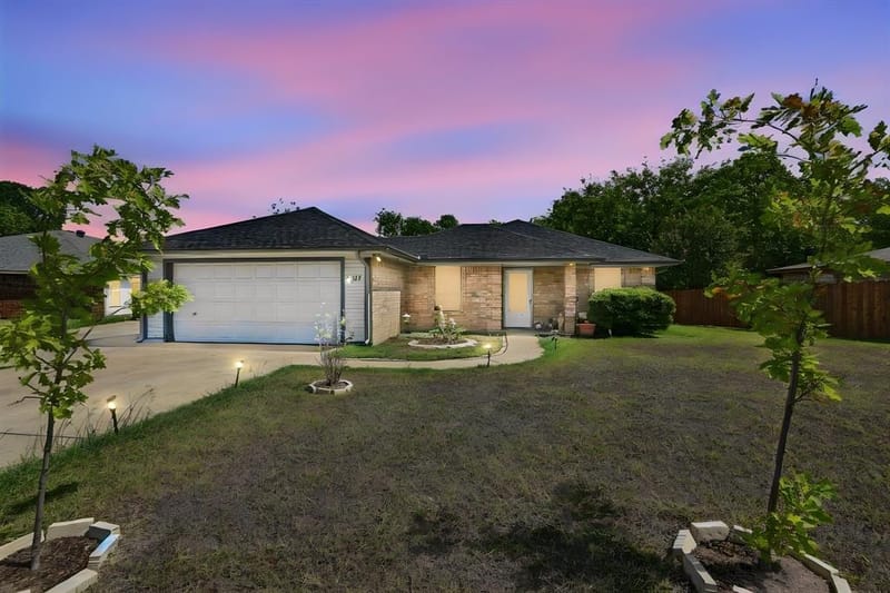 1307 Berry Drive, Cleburne TX 76033
