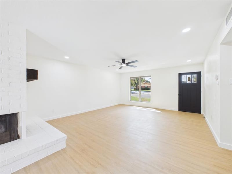 10835 Hayfield, Dallas TX 75238 - Photo 9