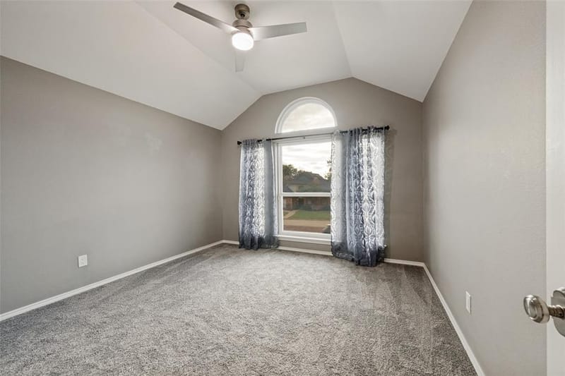 5401 Emerald Park Boulevard, Arlington TX 76017 - Photo 33