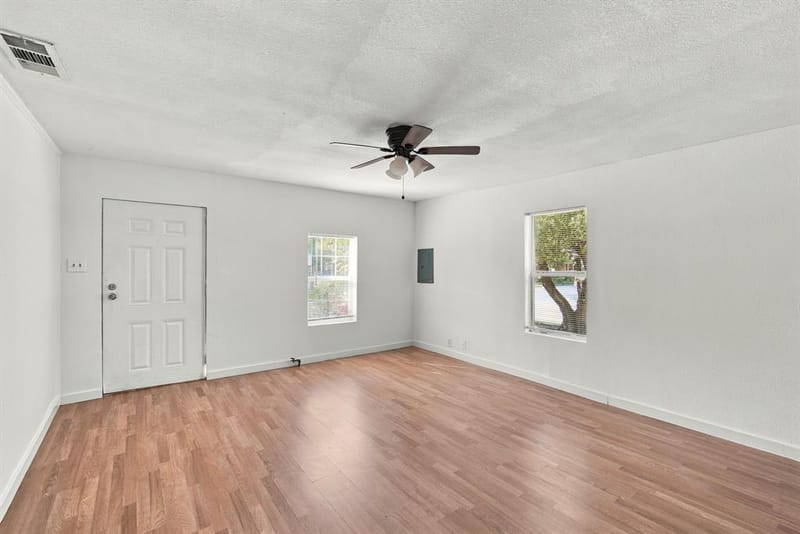 405 N Atlantic Street # 407, Cleburne TX 76031 - Photo 17