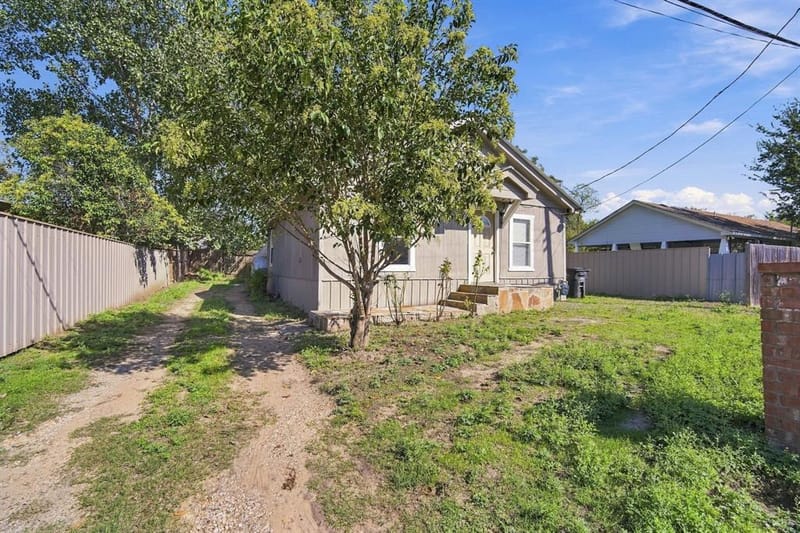 405 N Atlantic Street # 407, Cleburne TX 76031 - Photo 3