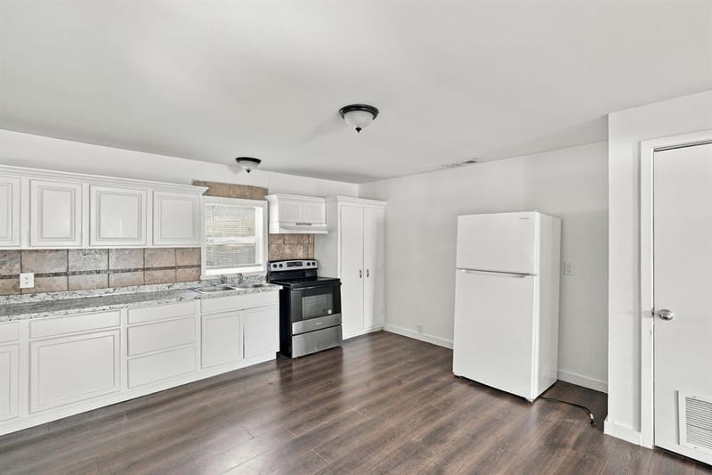 405 N Atlantic Street # 407, Cleburne TX 76031 - Photo 18