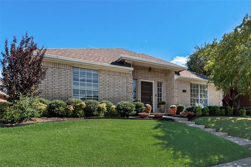4104 Creekmeadow Drive, Carrollton TX 75010 - Photo 4