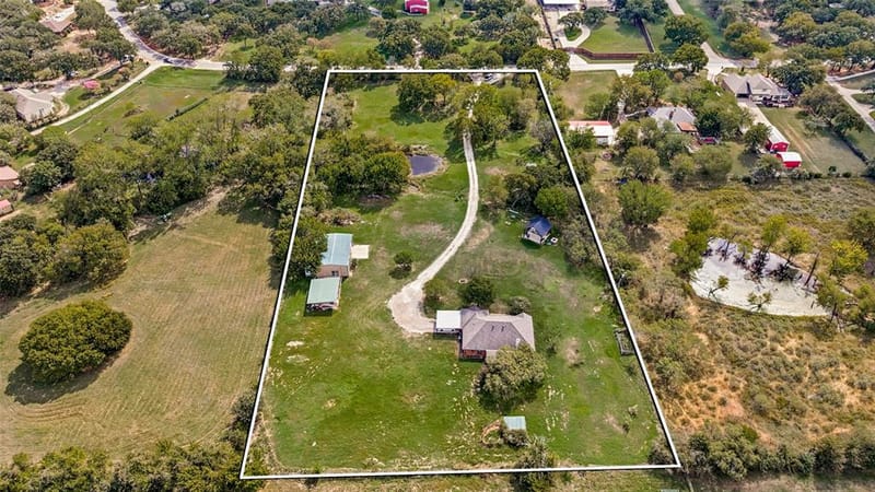 8525 County Road 528, Burleson TX 76028 - Photo 2