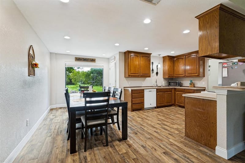 8525 County Road 528, Burleson TX 76028 - Photo 6