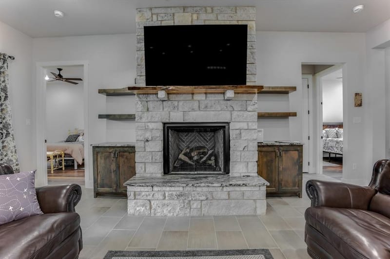 6015 Bonanza Drive # D, Granbury TX 76049 - Photo 5