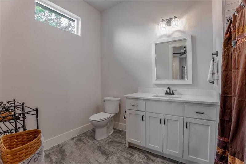 6015 Bonanza Drive # D, Granbury TX 76049 - Photo 20