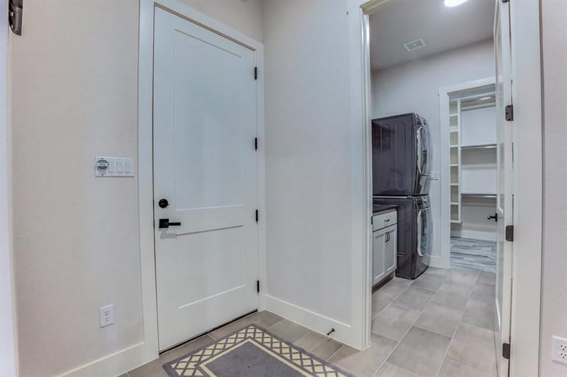 6015 Bonanza Drive # D, Granbury TX 76049 - Photo 18