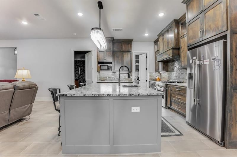 6015 Bonanza Drive # D, Granbury TX 76049 - Photo 8
