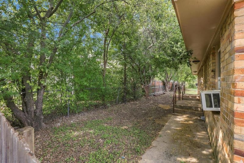 701 W Hull A & B Street, Denison TX 75020 - Photo 20