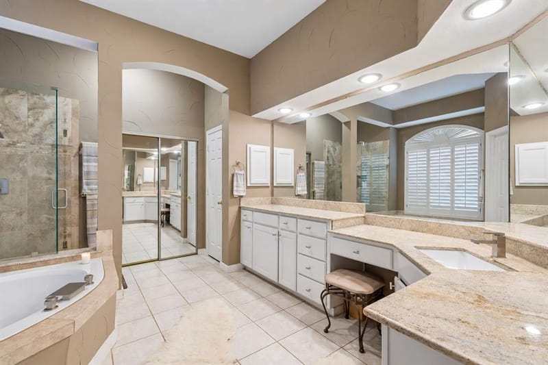 4429 Elmhurst Drive, Plano TX 75093 - Photo 13