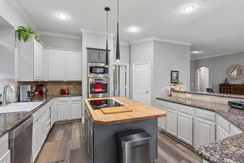 4429 Elmhurst Drive, Plano TX 75093 - Photo 4
