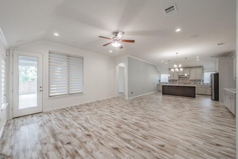 612 Rawlins Lane, Fort Worth TX 76131 - Photo 4