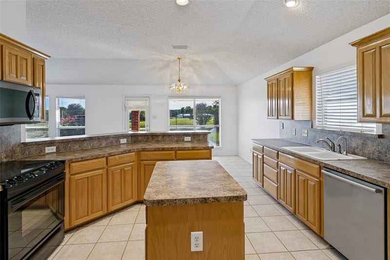 10533 Whitestone Ranch Road, Benbrook TX 76126 - Photo 13