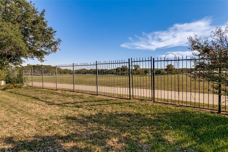10533 Whitestone Ranch Road, Benbrook TX 76126 - Photo 25