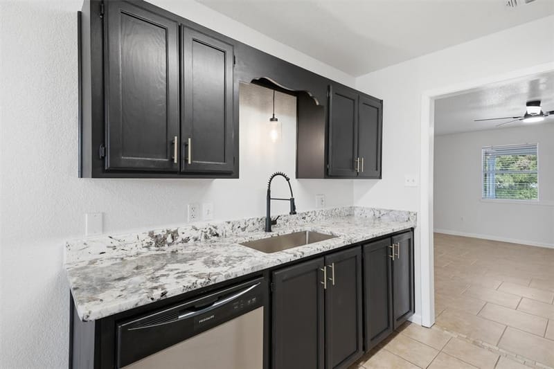 706 Shady Grove Drive, Granbury TX 76049 - Photo 12
