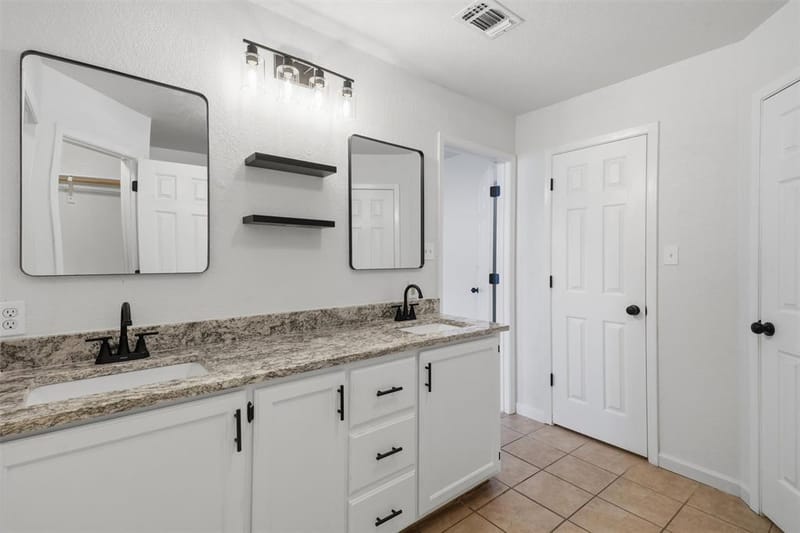 706 Shady Grove Drive, Granbury TX 76049 - Photo 22