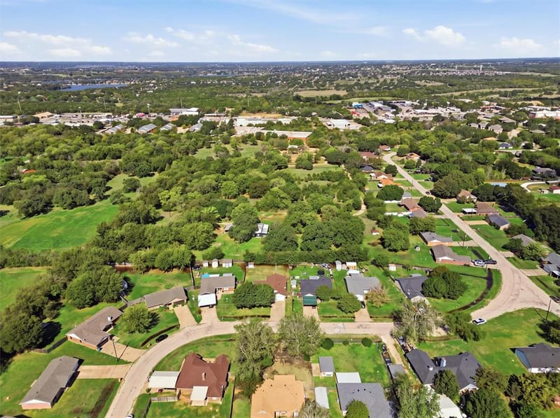 706 Shady Grove Drive, Granbury TX 76049 - Photo 36