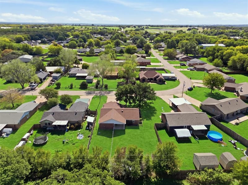 706 Shady Grove Drive, Granbury TX 76049 - Photo 40
