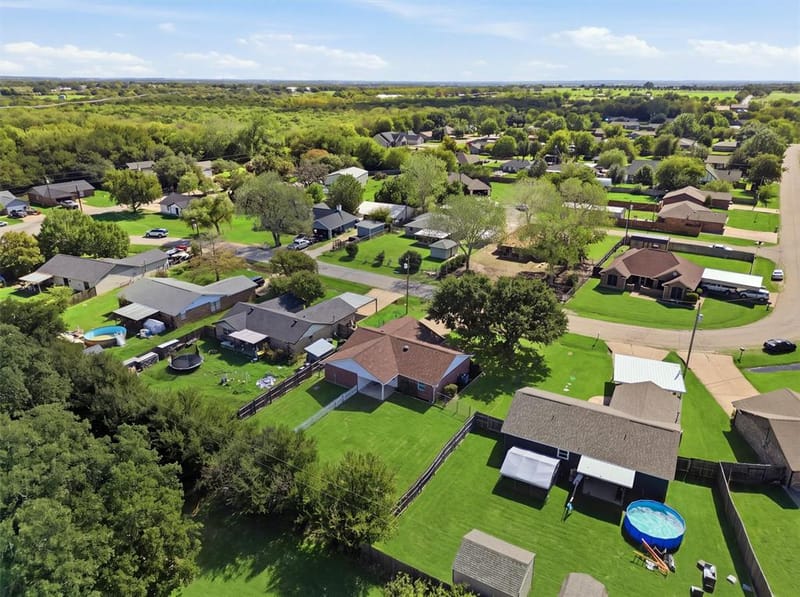 706 Shady Grove Drive, Granbury TX 76049 - Photo 35