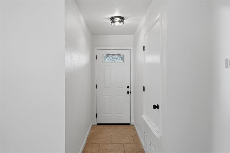706 Shady Grove Drive, Granbury TX 76049 - Photo 4