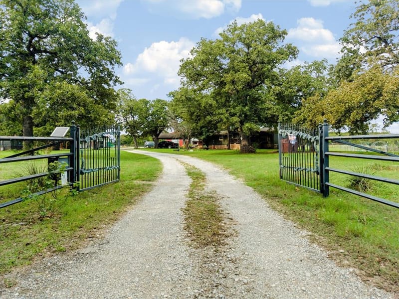 413 County Road 155, Gainesville TX 76240 - Photo 5