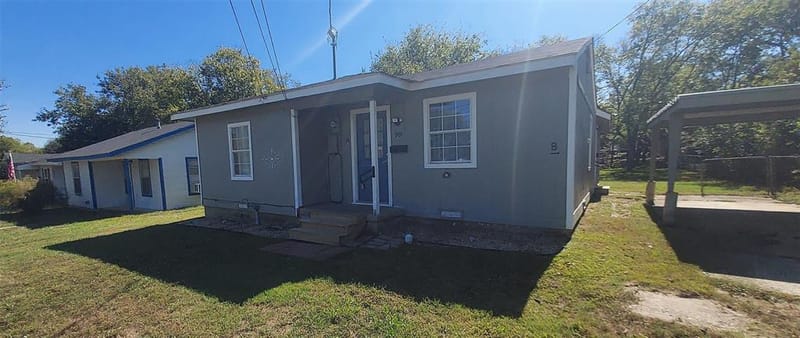 901 Park Street, Greenville TX 75401 - Photo 2