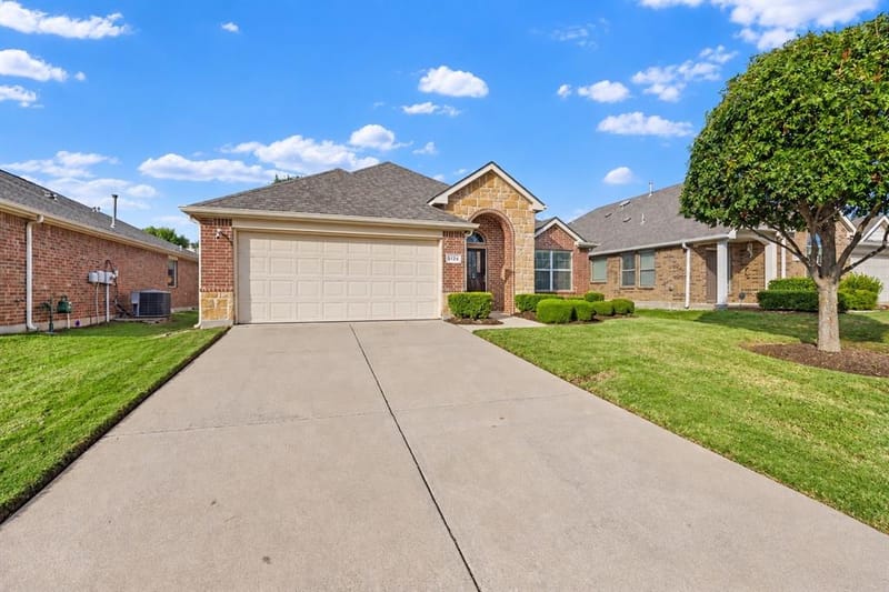 5124 Hidden Knolls Drive, McKinney TX 75071 - Photo 3