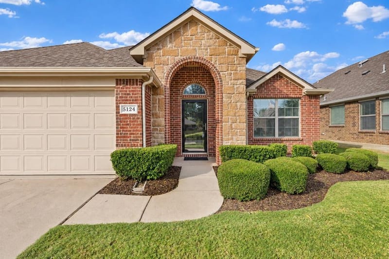 5124 Hidden Knolls Drive, McKinney TX 75071 - Photo 4