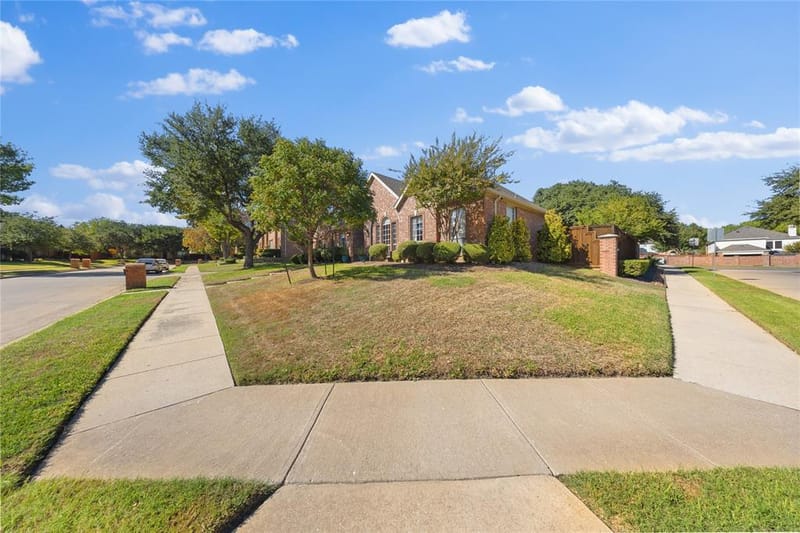 3429 Brushy Creek Drive, Plano TX 75025 - Photo 2