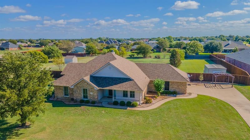 2750 N Mockingbird Lane, Midlothian TX 76065