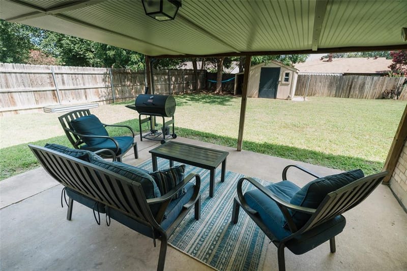 311 Town Creek Drive, Euless TX 76039 - Photo 20