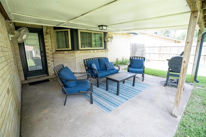 311 Town Creek Drive, Euless TX 76039 - Photo 21