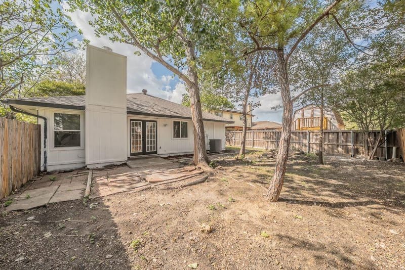 4811 Abbott Avenue, Arlington TX 76018 - Photo 32