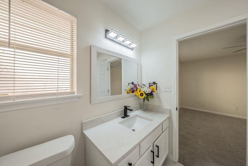 4811 Abbott Avenue, Arlington TX 76018 - Photo 28