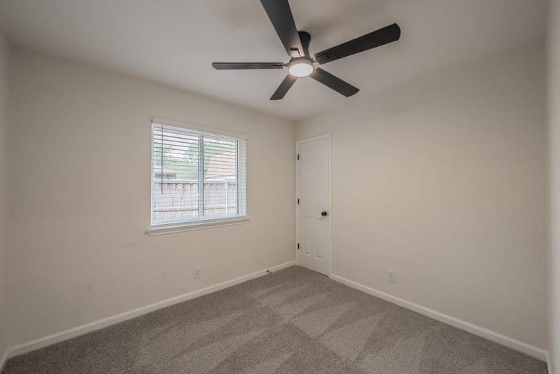 4811 Abbott Avenue, Arlington TX 76018 - Photo 20