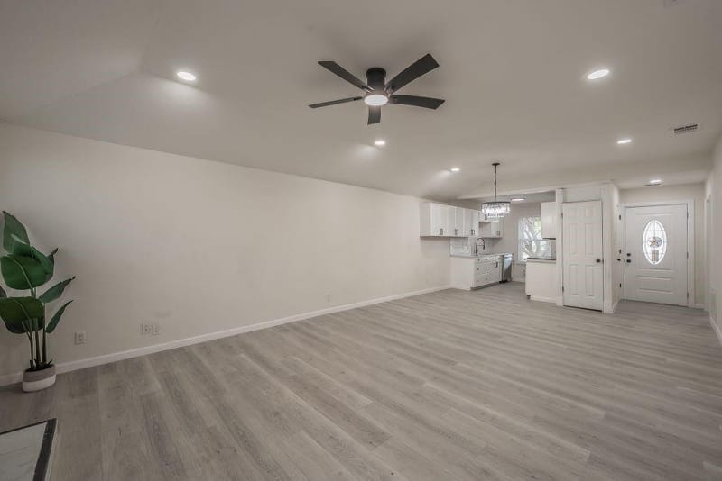 4811 Abbott Avenue, Arlington TX 76018 - Photo 10