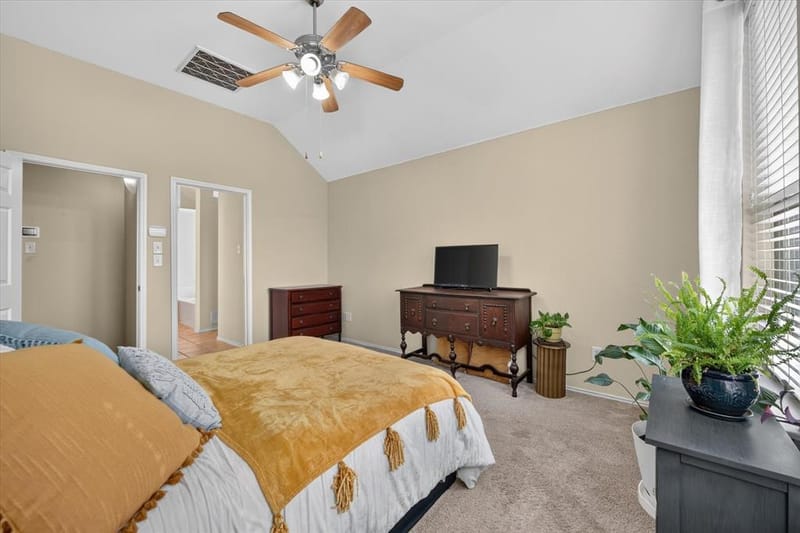 5717 Southern Hills Drive, North Richland Hills TX 76180 - Photo 29