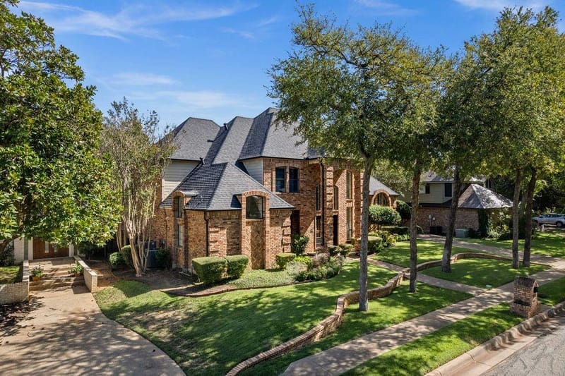3509 Lake Tahoe Drive, Arlington TX 76016 - Photo 3
