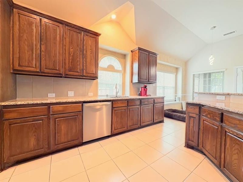 717 Keswick Drive, DeSoto TX 75115 - Photo 7