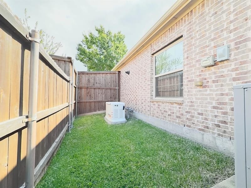 717 Keswick Drive, DeSoto TX 75115 - Photo 32