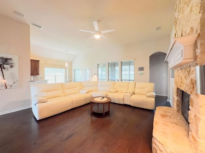 717 Keswick Drive, DeSoto TX 75115 - Photo 14