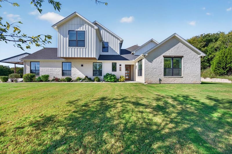 4260 Rawleigh Drive, Fort Worth TX 76126