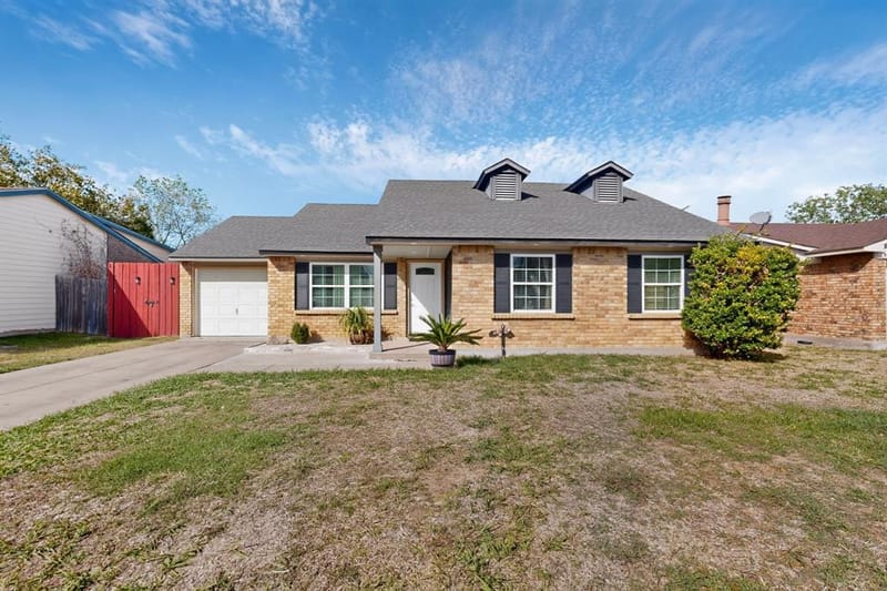 6937 Misty Glen Court, Fort Worth TX 76120 - Photo 2