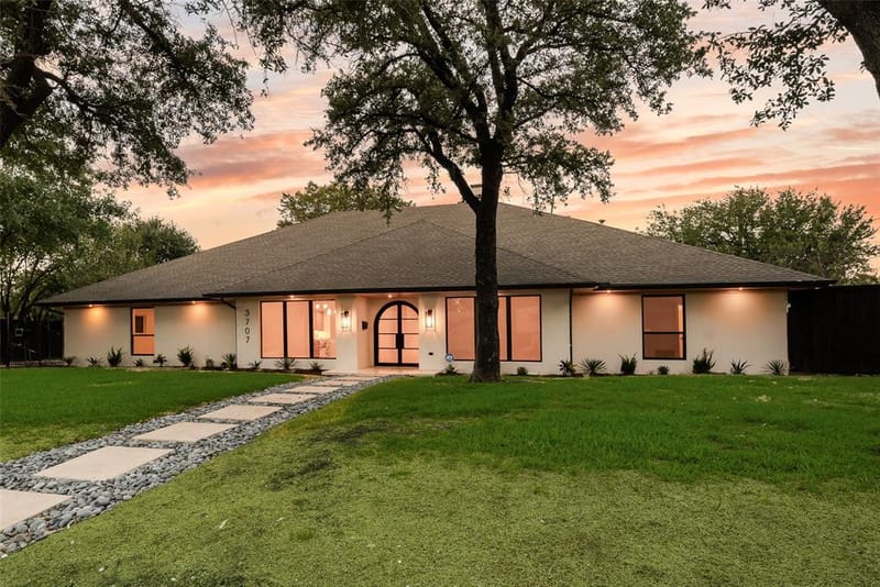 3707 Princess Lane, Dallas TX 75229 - Photo 2